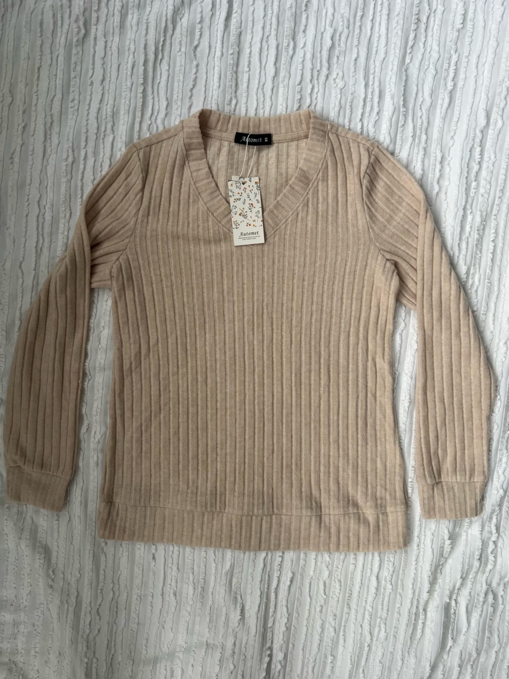 Ribbed V-Neck Sweater in Light Beige